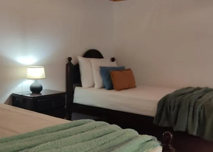 Casa Vistas Homestay *