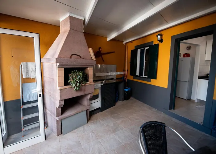 Casa Vistas Homestay *